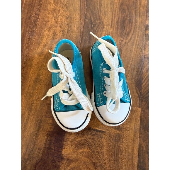 Kidgets 5 Youth Toddler Blue Tie Chuck Style Shoe Faux Converse Sneakers - Picture 3 of 5